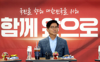 김문수 "이재명 정부, 노골적 친북·반미 행보…관세 협상도 안 돼"