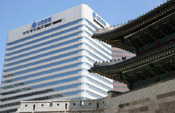 은행, 1주택자 전세대출도 막는다…전방위 대출 규제