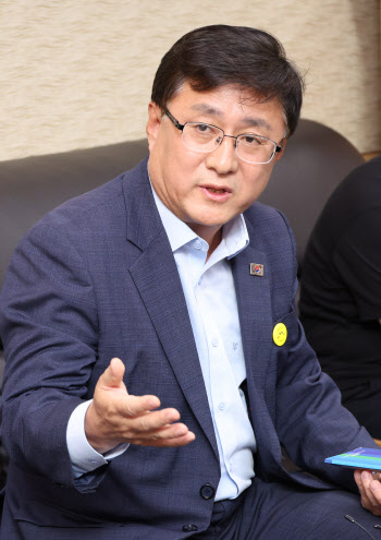 김성환 환경장관 “금강 보 개방은 개인의견…완전개방 공론화 필요”(종합)