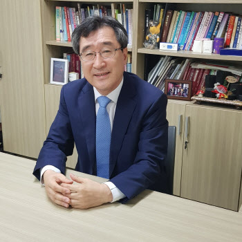 ‘전성기 착시’에 빠진 K뷰티…이젠 구조 바꿔야