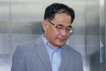 해병특검, '이종섭 출금해제' 전 출입국본부장 소환