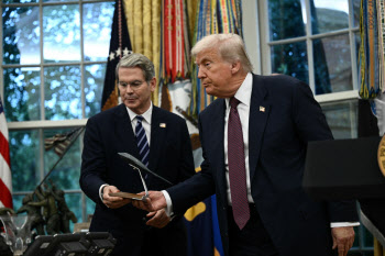 "행동하거나 닥쳐라"…美재무, 러 원유 수입국 제재에 유럽 동참 촉구