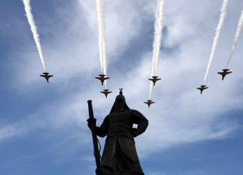 계룡대서 10월 1일 건군 제77주년 국군의 날 기념식