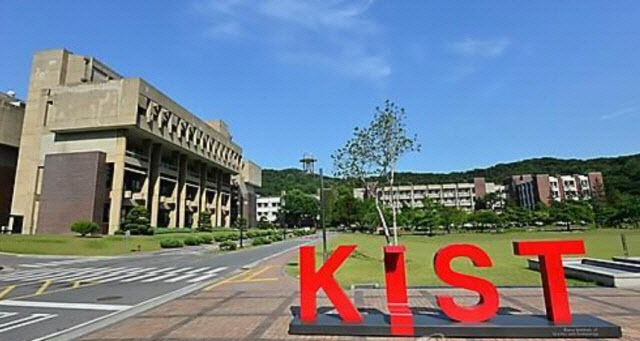 회사 급여 복지 2025년 연봉 상승 트렌드 분석 이미지