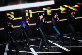 "목표는 그래피 트로피"… 82메이저, 패기 넘치는 컴백(종합)