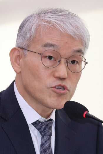 대법원장, "계엄=위헌" 해제 전부터 언급…"고민 필요도 없다"