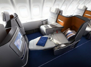 비행기 퍼스트·비즈니스석 ‘세금 좌석’ 될 판…무슨 일