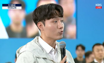 李 만난 스타트업 “병원 데이터 확보 어려워” 규제 완화 호소