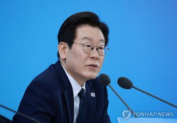 공개일정 없는 李대통령, 배당소득분리과세 등 현안 점검