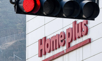 “아무나 인수 뛰어든다”…유통 M&A, 무리수 '베팅판' 번진다