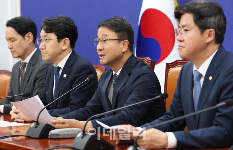 [포토]정책조정회의, '모두발언하는 한병도 원내대표'