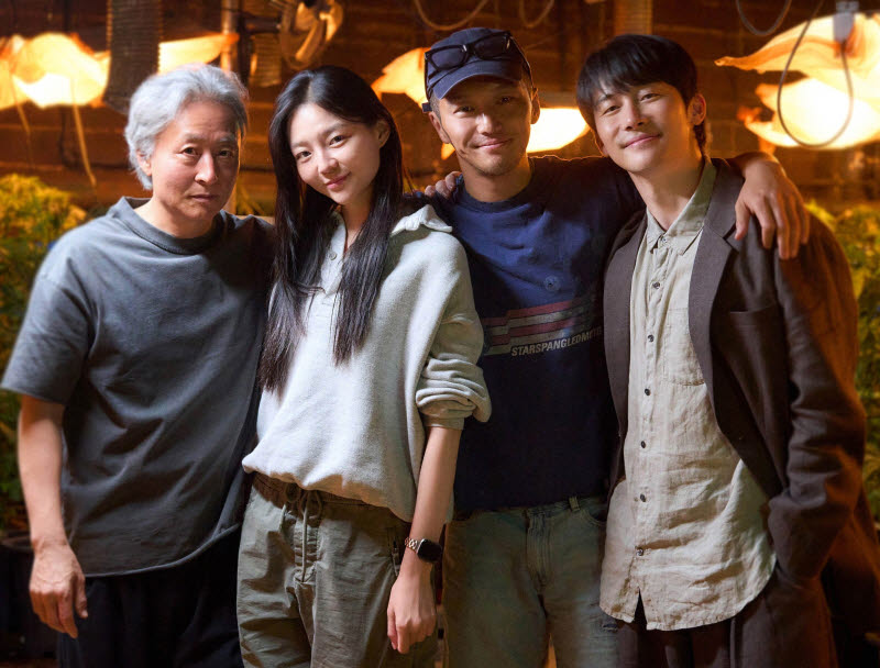 왼쪽부터 '파문' 김종수, 이솜, 변요한, 김준한.(사진=바이포엠스튜디오)
