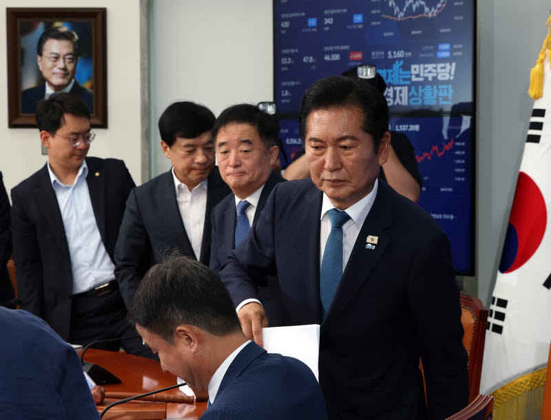[포토]'당 대표직 사퇴한 정청래 대표'