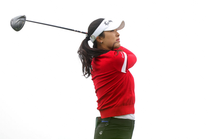 윤이나가 KPMG 위민스 PGA 챔피언십 1라운드 11번홀에서 티샷을 하고 있다. (사진=AFPBBNews)