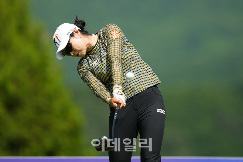 [포토]김우정,힘찬 임팩트