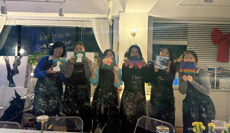 그래디언트 사내 맛집 탐방 동호회 '그래놀라'. (사진=그래디언트)