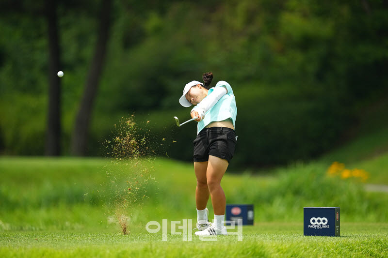 [포토]김소연,그린 중앙 향한 임팩트
