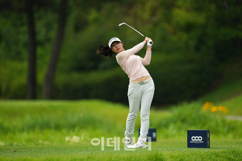 [포토]최은솔,핀 바로 옆에 붙어라