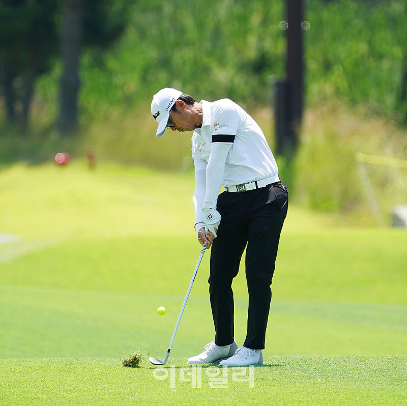 [포토] 박성필, 정교한 컨택으로