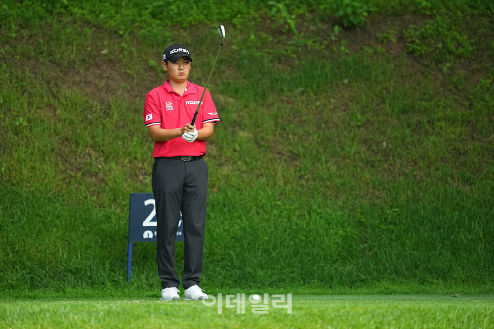 [포토]강승구,버디가 필요해
