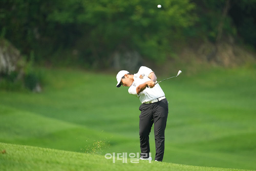 [포토]김민준,핀을 노린 아이언샷