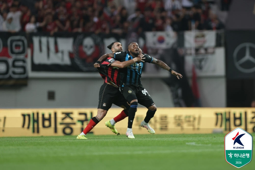 서울과 인천의 경기 모습. 사진=한국프로축구연맹