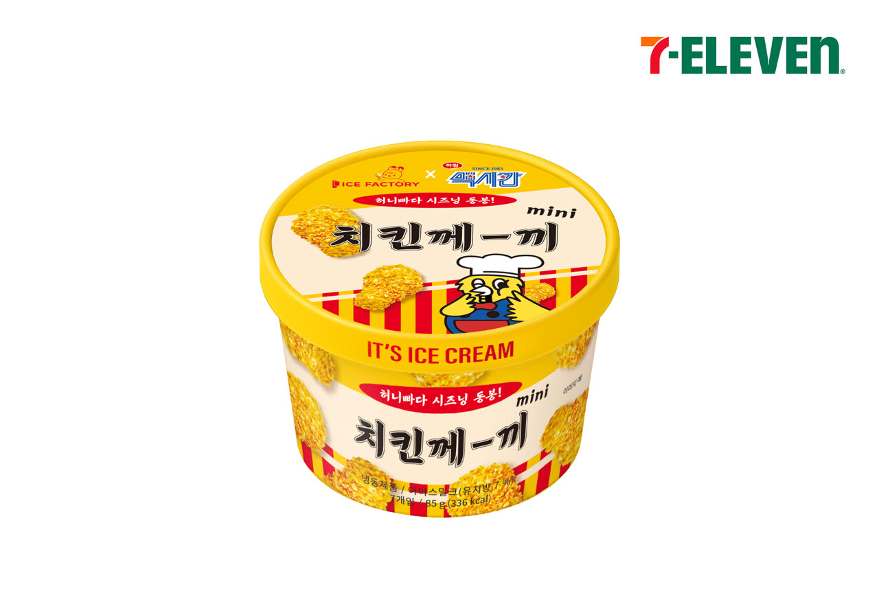 세븐일레븐이 멕시칸치킨과 협업해 내놓은 '치킨께끼아이스'. (사진=세븐일레븐)