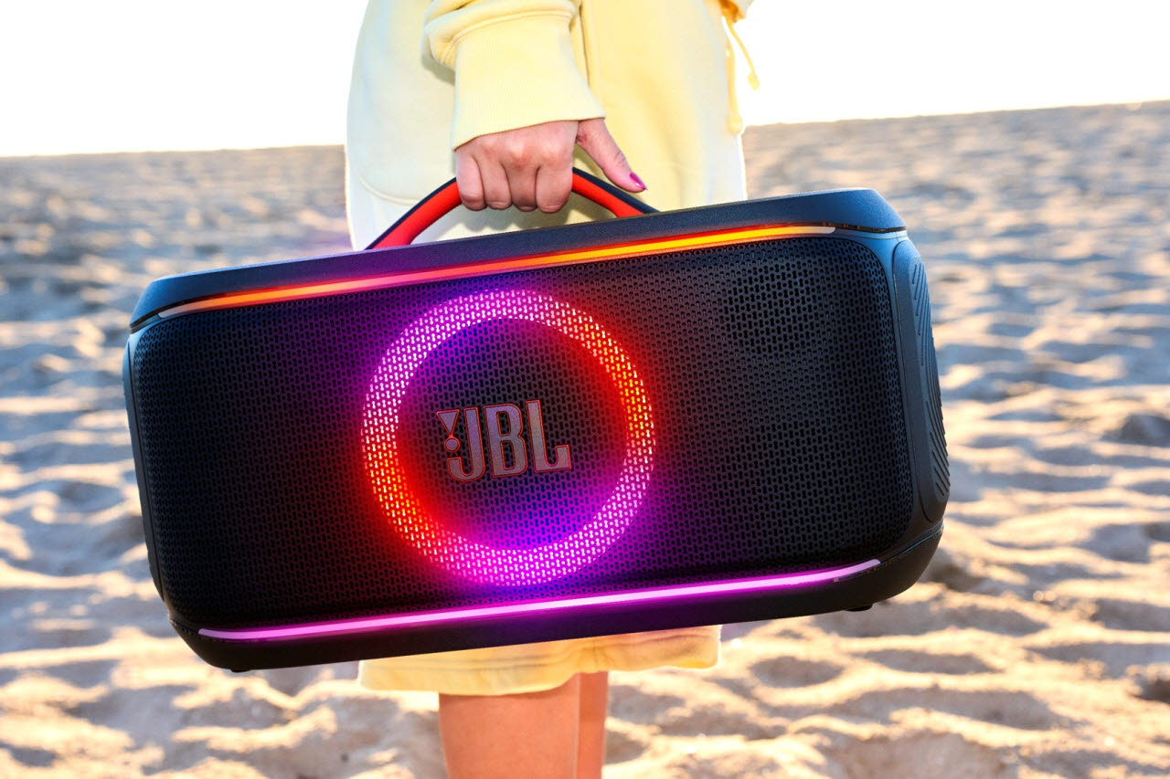 JBL 파티 스피커 'JBL 파티박스 온더고(On-The-Go) 2 플러스'.(사진=하만)