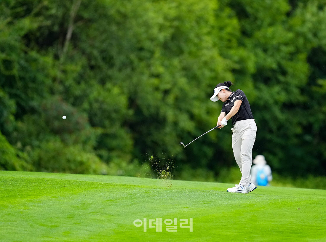 [포토]서어진,강력한 우드샷