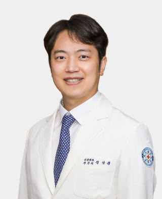 [전문의 칼럼] 허리디스크 환자가 비 오는 날 더 아픈 이유가 있네