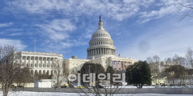 미국 상원은 이르면 다음 주 새로운 클래리티법 통합안을 공개하고 이달 하순 본회의 처리를 추진할 예정이다. 사진은 미 워싱턴 D.C.에 있는 미 의회 모습. (사진=최훈길 기자)