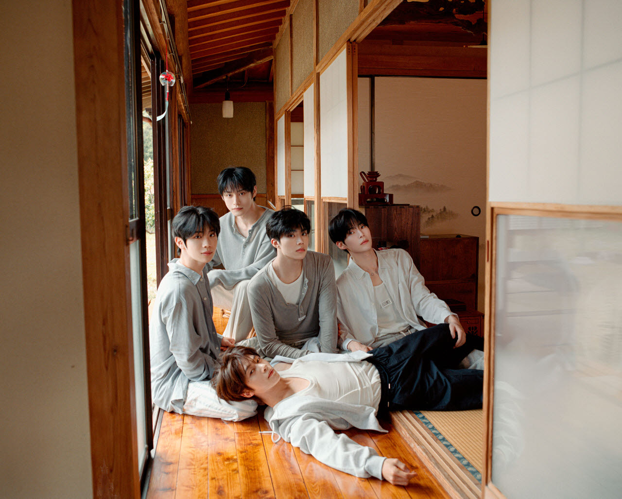 제로베이스원(사진=웨이크원)