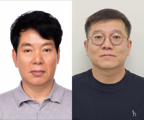 최양일 이엠텍 대표(왼쪽)와 김세현 LG화학 연구위원(오른쪽).(사진=과학기술정보통신부)