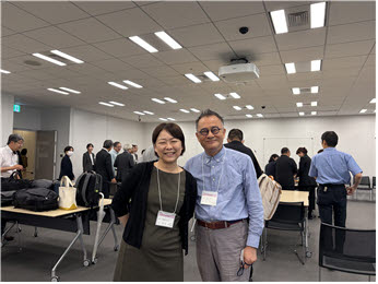 영동한의원 김남선박사와 일본 히로세병원 이즈미 원장.