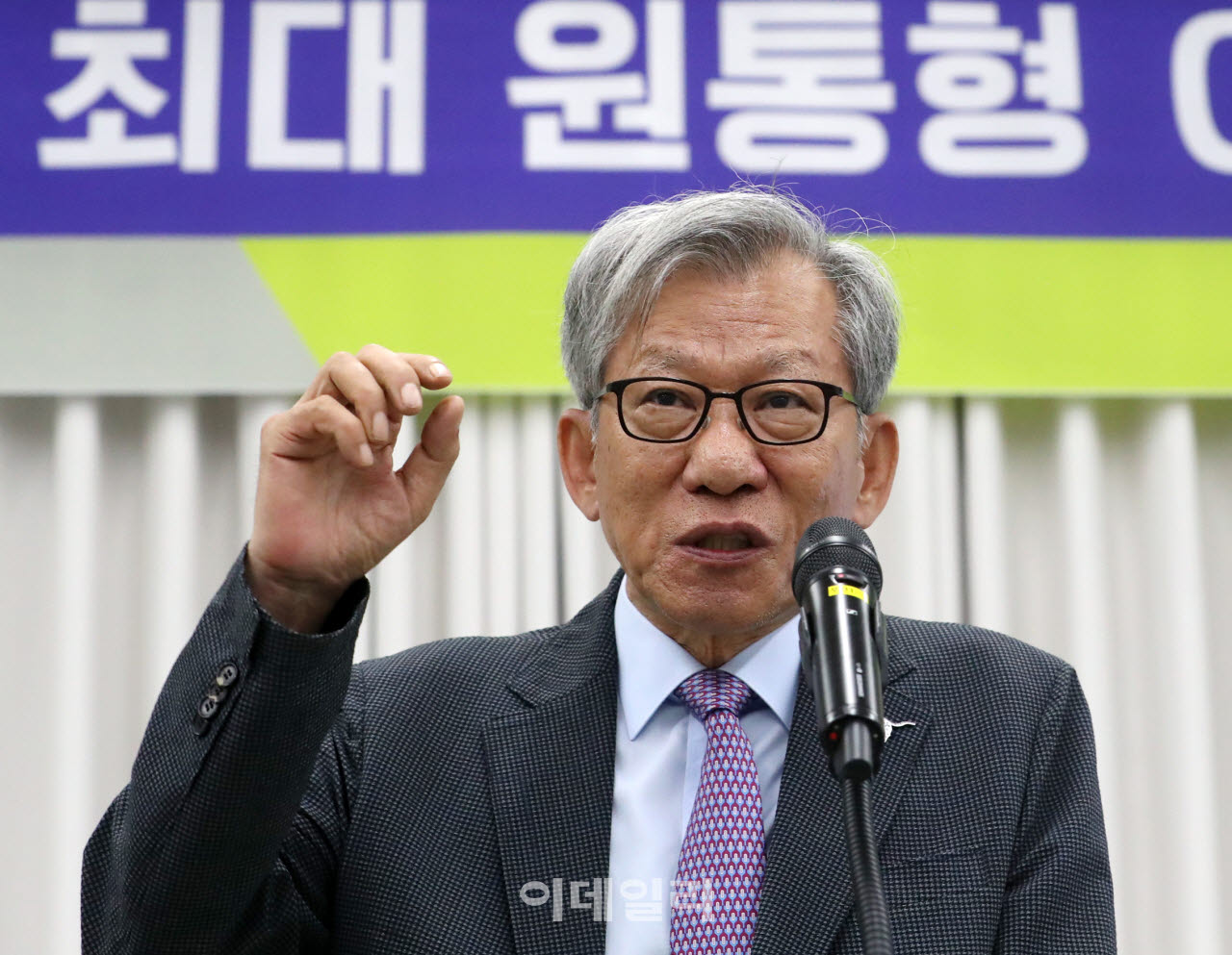 [포토] 원통형 CT 도입과정 밝히는 유홍준 국립중앙박물관장