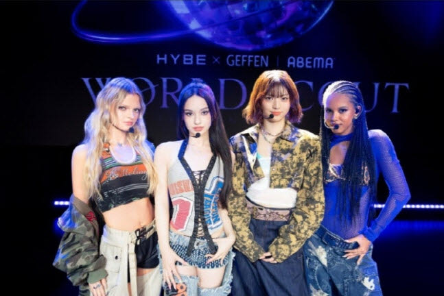 세인트 새틴. 왼쪽부터 에밀리, 렉시, 사쿠라, 사마라(사진=하이브, 게펜레코드)