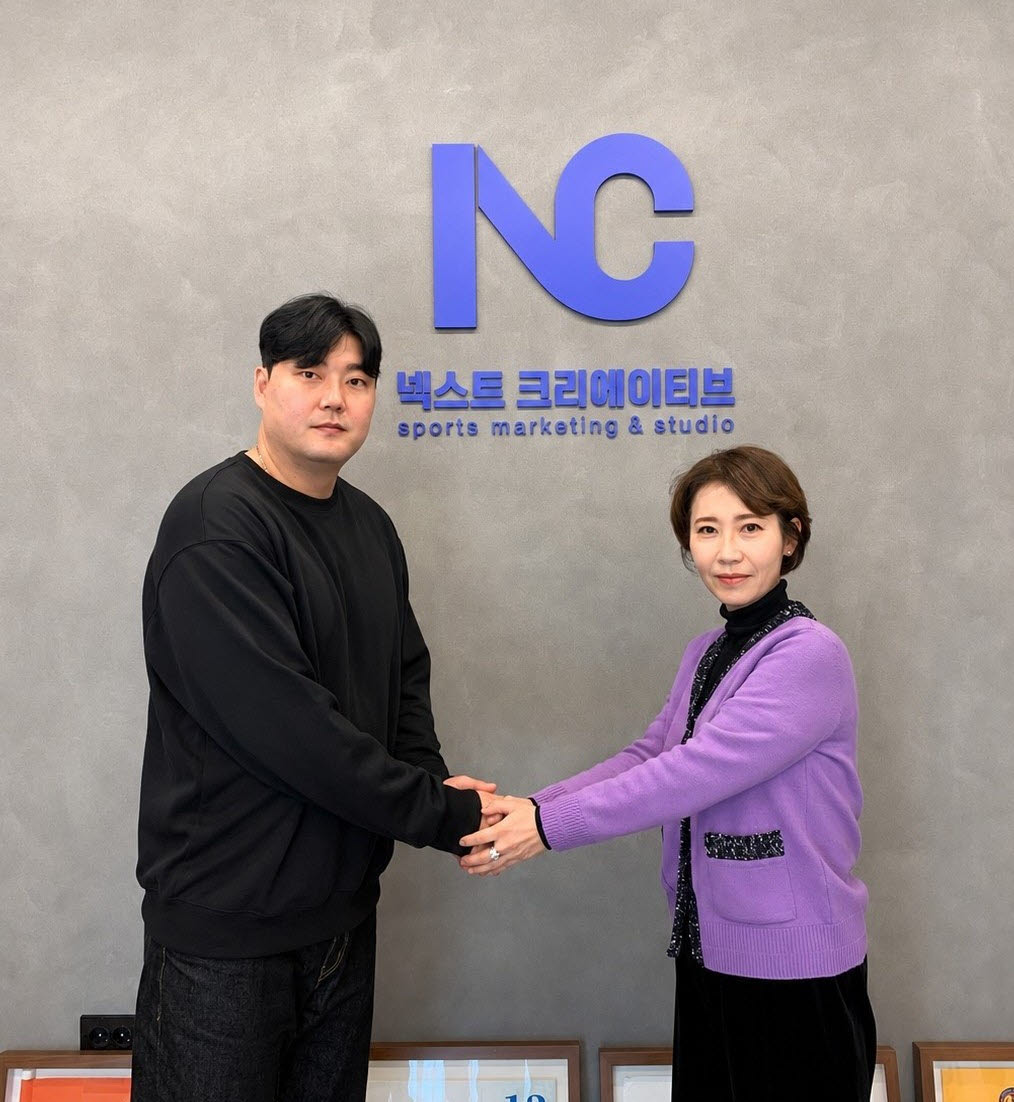 김태훈과 박은님 넥스트크리에이티브 대표. 사진=넥스트크리에이티브