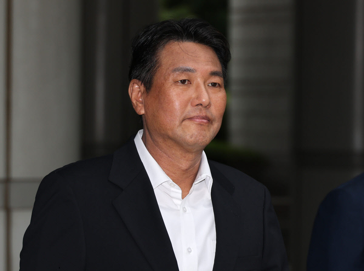 란중요임무종사 및 직권남용권리행사방해 혐의를 받는 김태효 전 국가안보실 1차장이 10일 서초구 서울중앙지법에서 열린 구속 전 피의자 심문(영장심사)에 출석하고 있다. (사진= 연합뉴스)