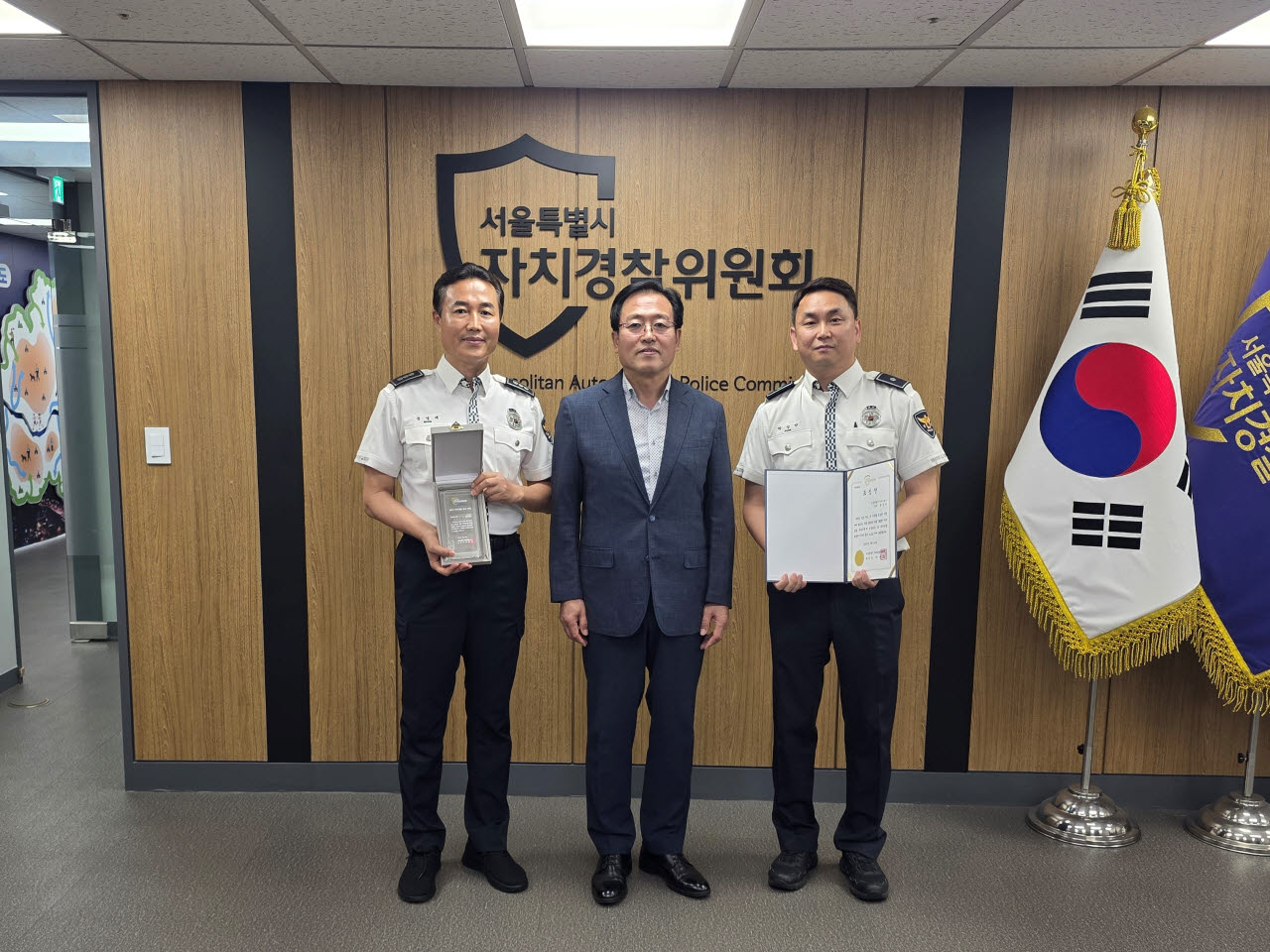 서울노원경찰서가 노원구와 협력해 추진한 '싸인보드카' 도입 시책이 서울시 자치경찰위원회 베스트 자치경찰 우수시책으로 선정됐다. (사진= 노원경찰서)