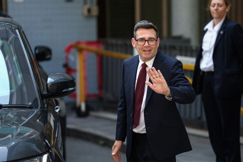 Andy Burnham waves as he leaves Labour?s 'Special Conference' where he was confirmed as the Labour Party's new leader and the country's next prime minister, in central London on July 17, 2026. (Photo by Toby Shepheard / AFP)