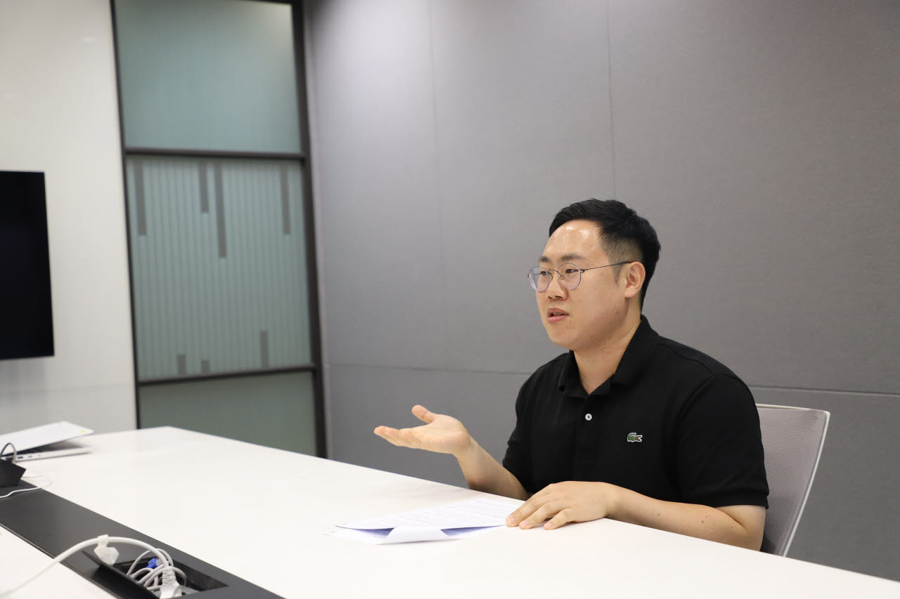 김현우 LS증권 선임매니저가 이데일리와 인터뷰하고 있다. (사진 제공=LS증권)