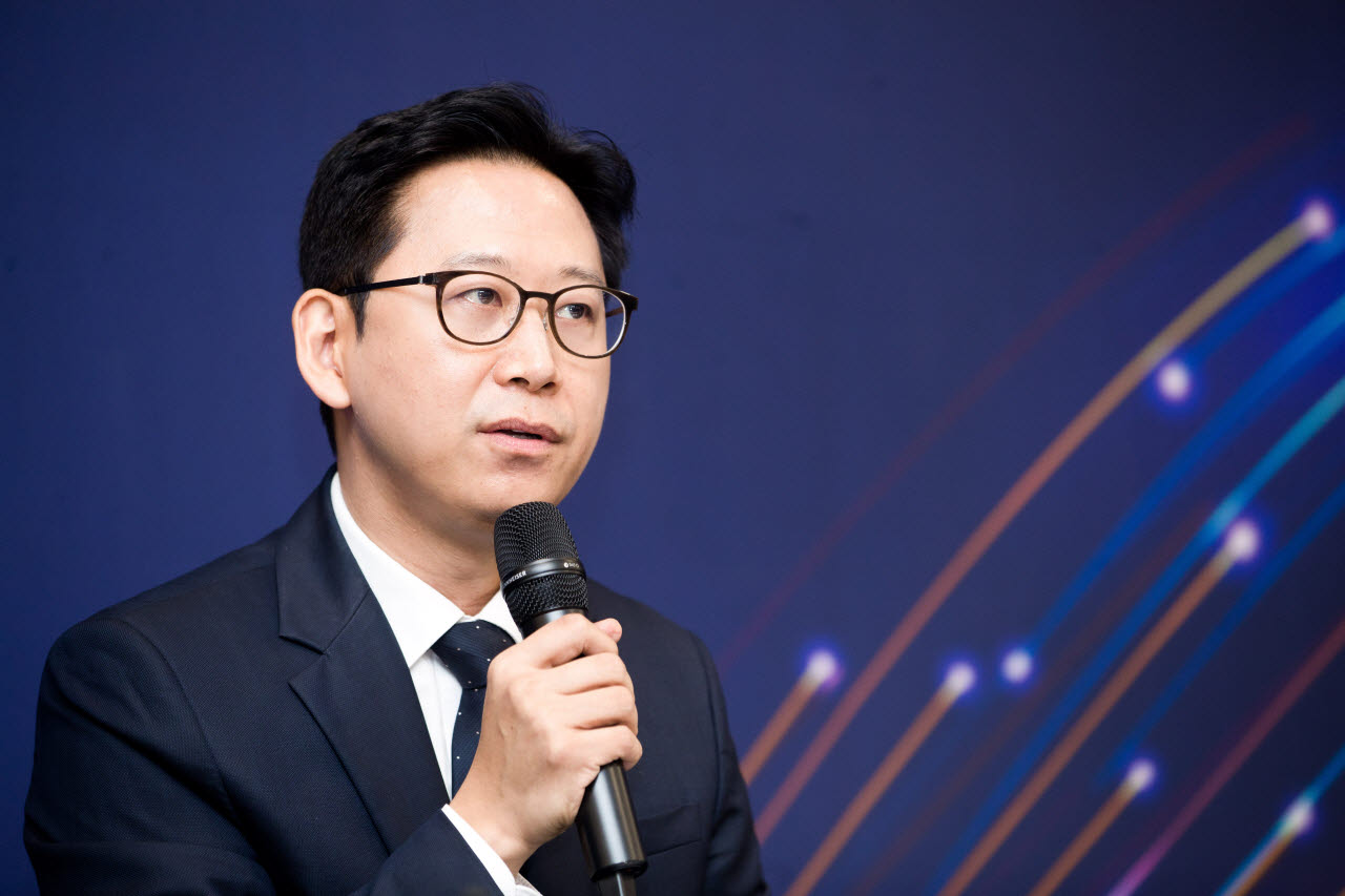 배경훈 부총리 겸 과학기술정보통신부 장관이 20일 세종특별자치시 정부세종청사에서 열린 '과학기술정보통신부 기자간담회' 에서 취임 1주년 소회를 밝히고 있다.(과학기술정보통신부 대변인실 이영규)