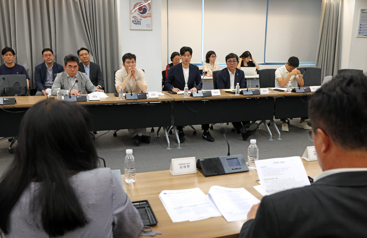 20일 서울 종로구 국립현대미술관 서울에서 열린 K-축구혁신위원회 3차 회의 모습. 사진=문화체육관광부