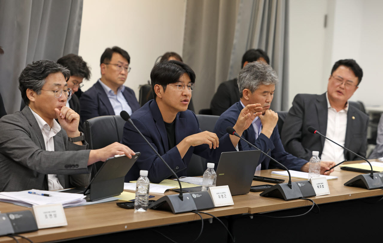 20일 서울 종로구 국립현대미술관 서울에서 열린 K-축구혁신위원회 3차 회의 모습. 사진=문화체육관광부