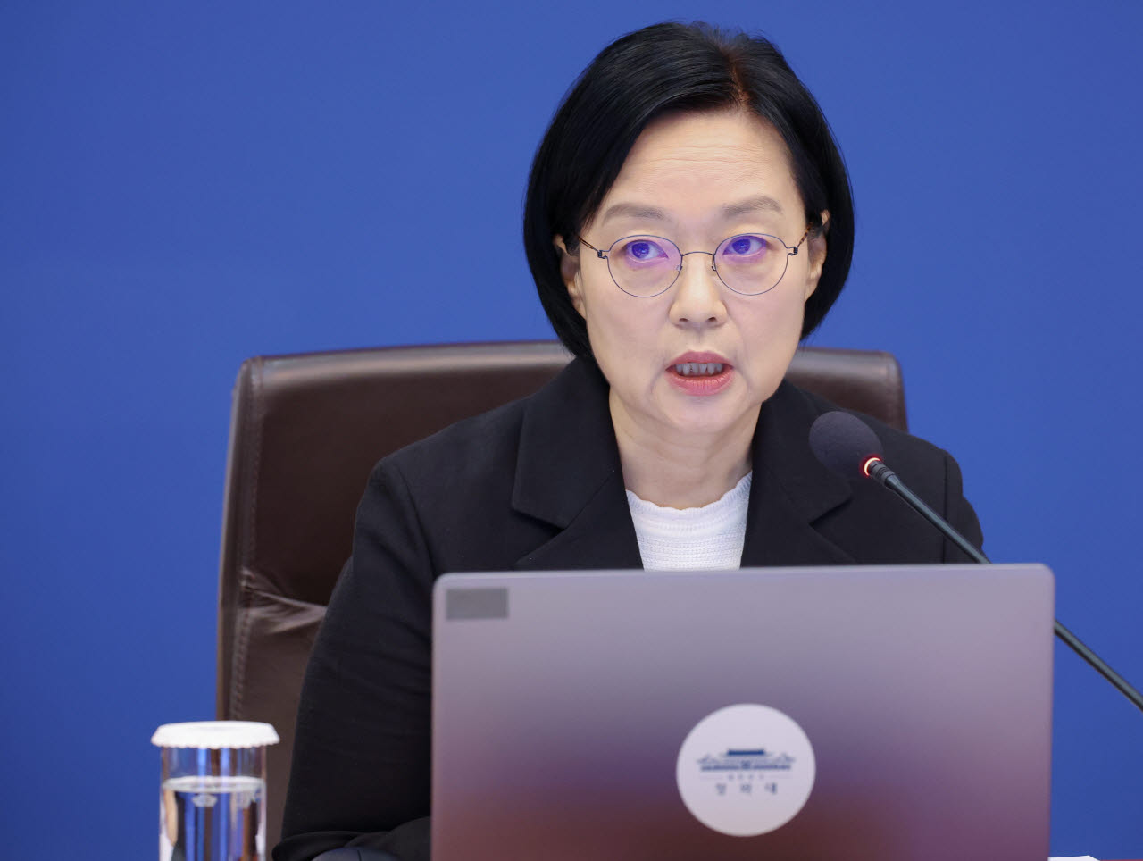 한성숙 총리가 21일 청와대에서 이재명 대통령 주재로 열린 국무회의에서 발언하고 있다.(사진=연합뉴스)