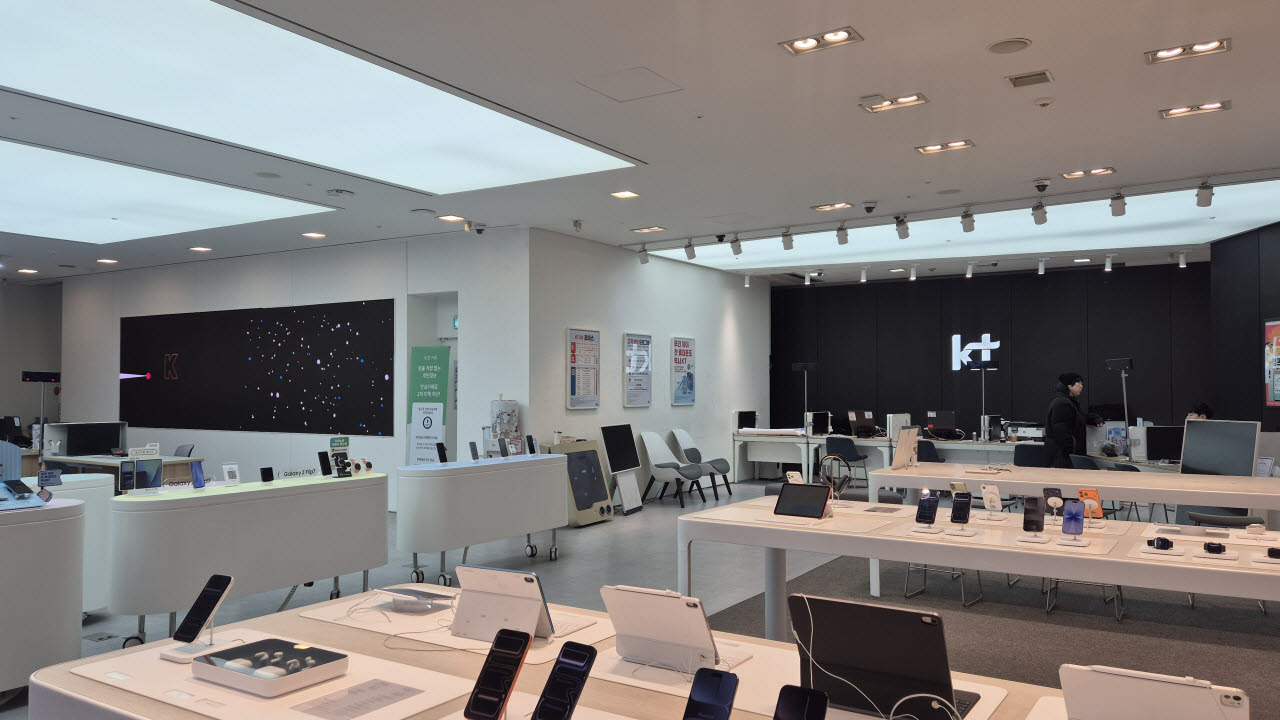 KT플라자 매장 내부 전경 (사진=kt m&s)