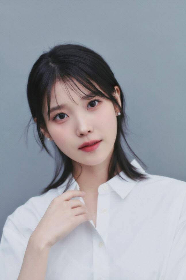 아이유(사진=이담엔터테인먼트)