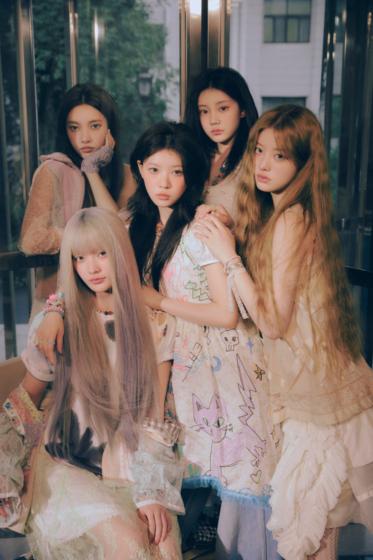 Girl group ILLIT(photo=BELIFT LAB)