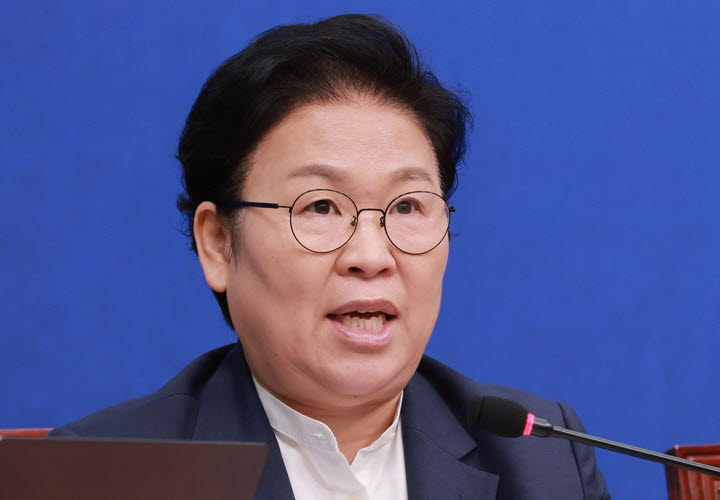 더불어민주당 문정복 최고위원이 10일 국회에서 열린 최고위원회의에 참석해 발언하고 있다. (사진=연합뉴스)
