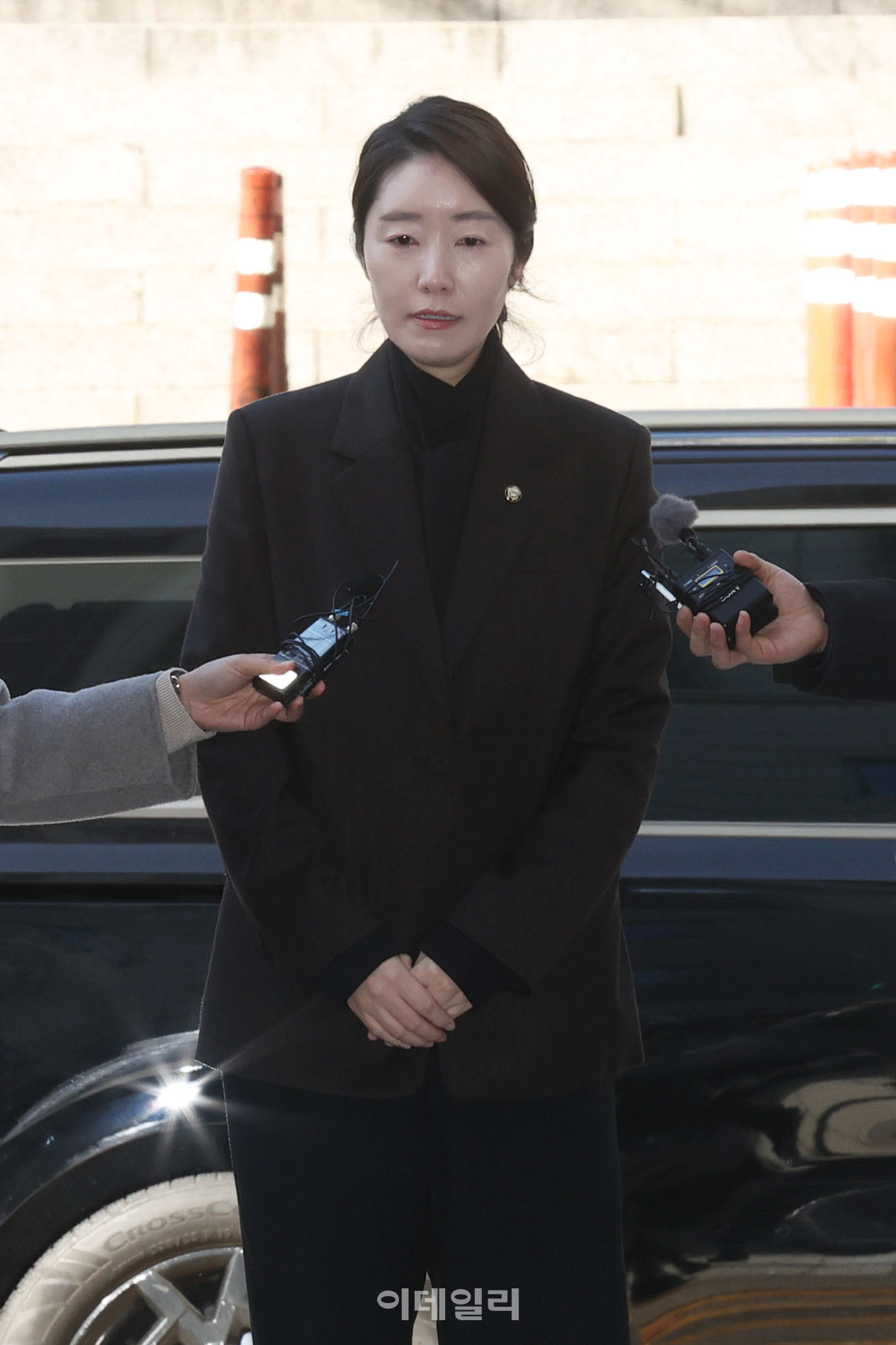 1억 공천헌금 의혹을 받는 강선우 무소속 의원이 지난 3월 3일 서울 서초구 서울중앙지방법원에서 열린 영장실질심사에 출석하고 있다.(사진=이영훈 기자)